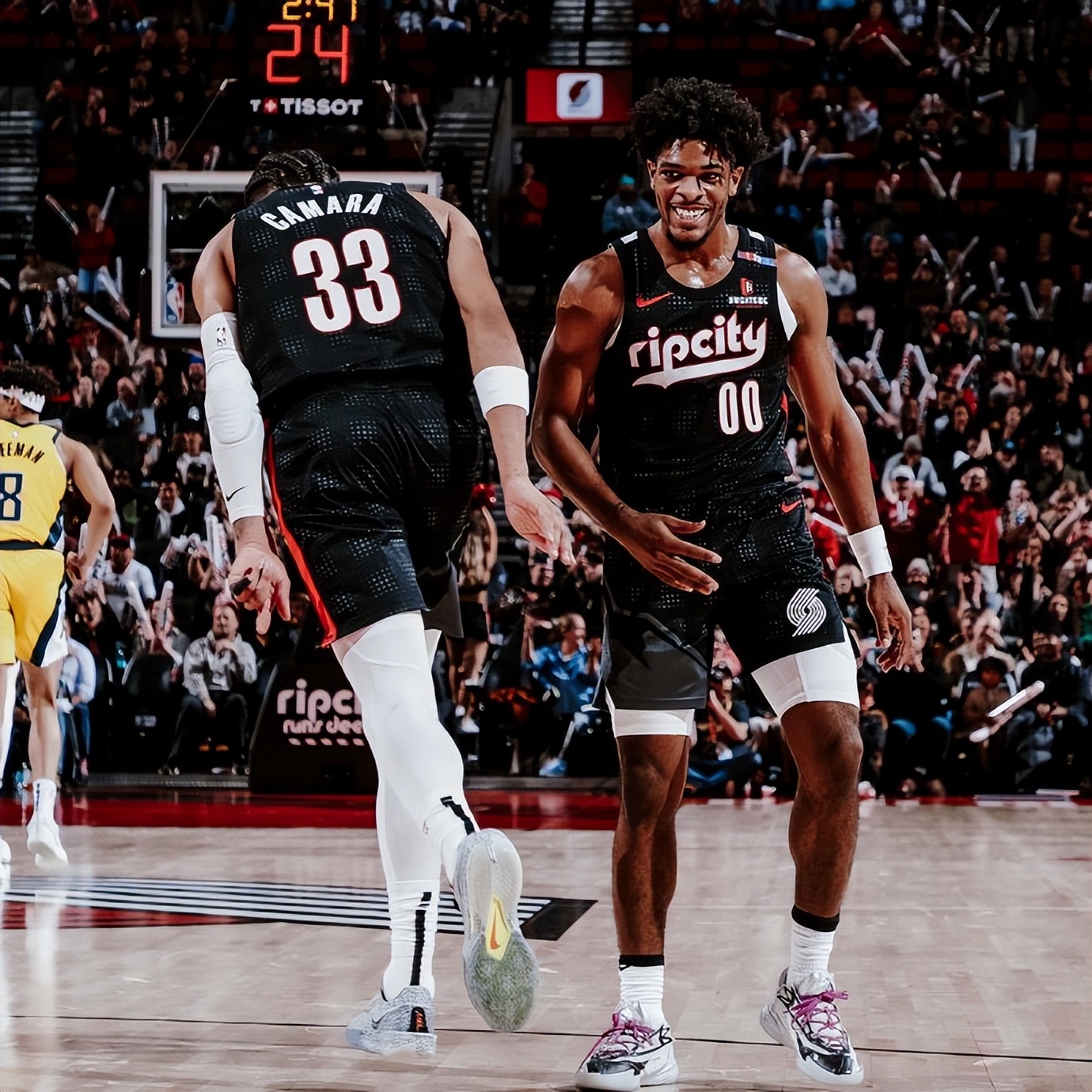 包含开拓者赛季前景堪忧教练表达困惑的词条