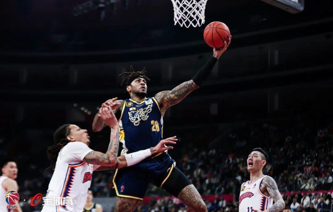 开云体育app-尼迪斯战队稳健，积分攀升在望