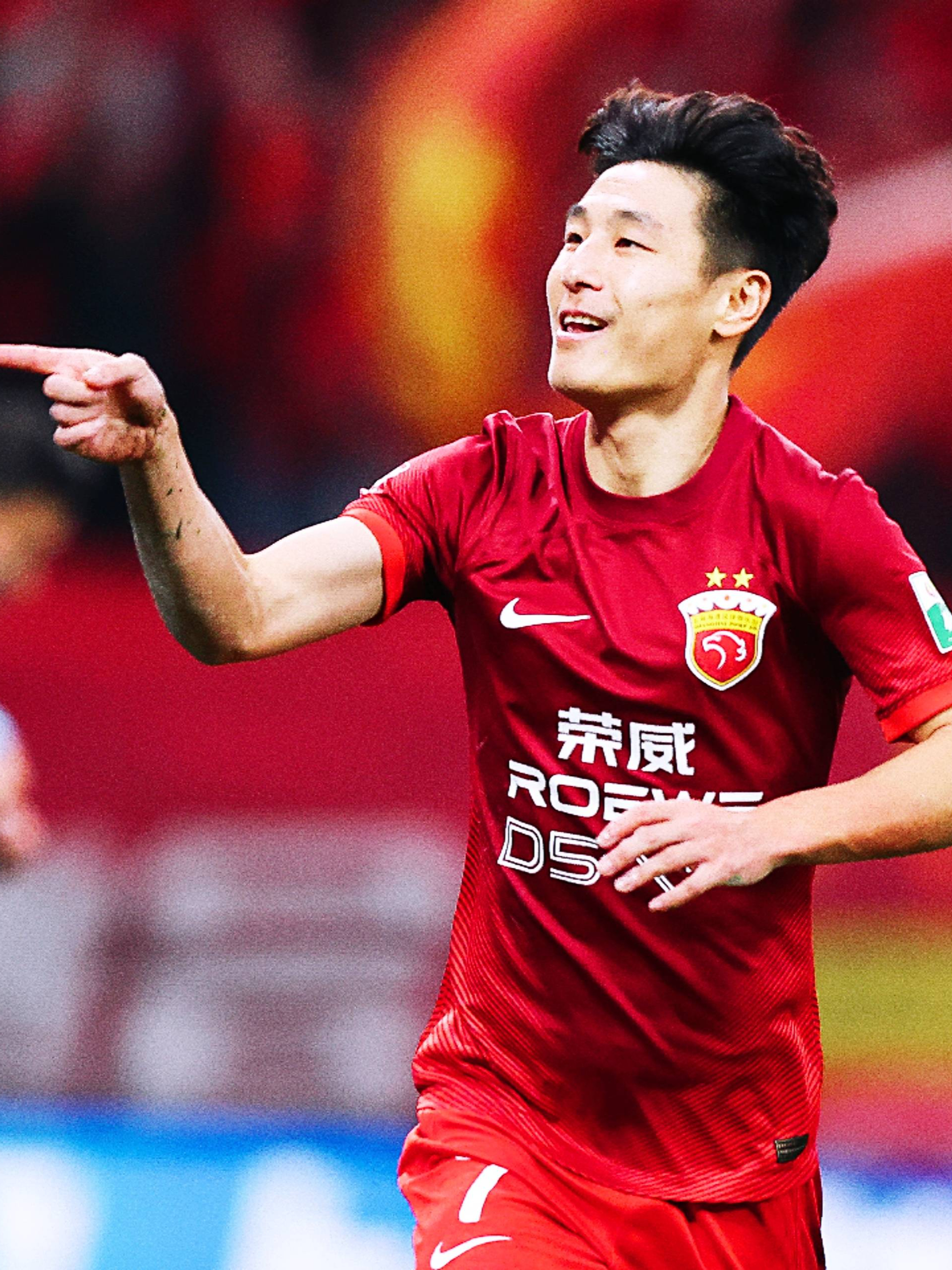 开云体育官方入口-中超球员勤奋拼搏，终圆梦国家队首秀的简单介绍