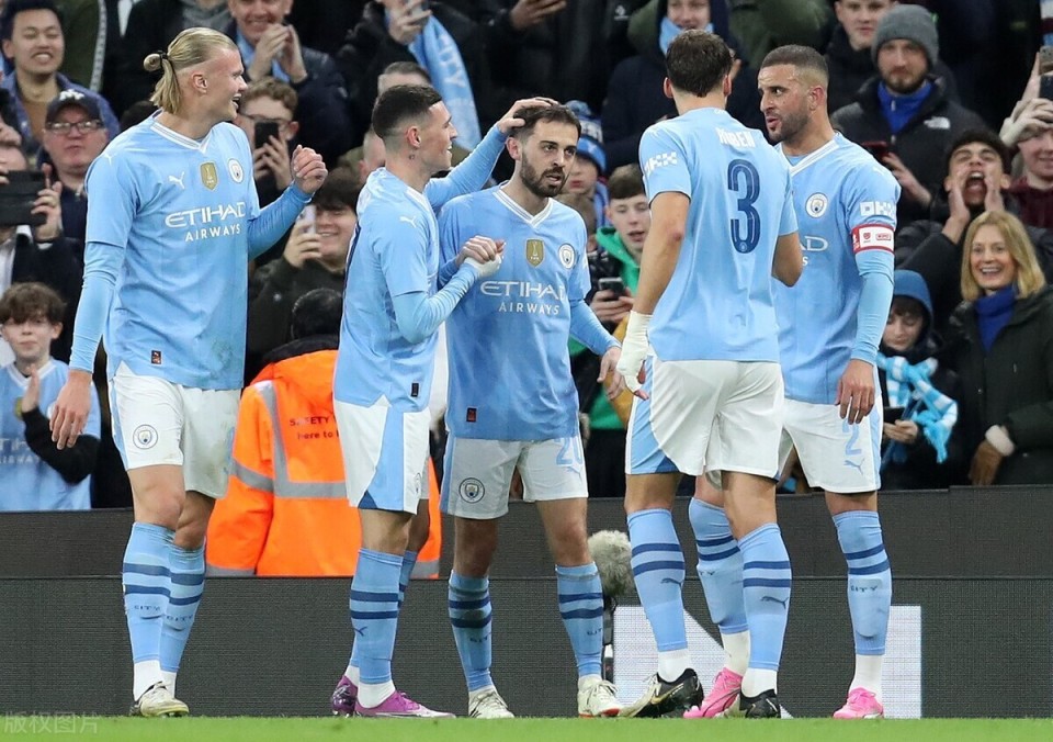 曼城轻松击溃对手，瓜迪奥拉欢呼一座