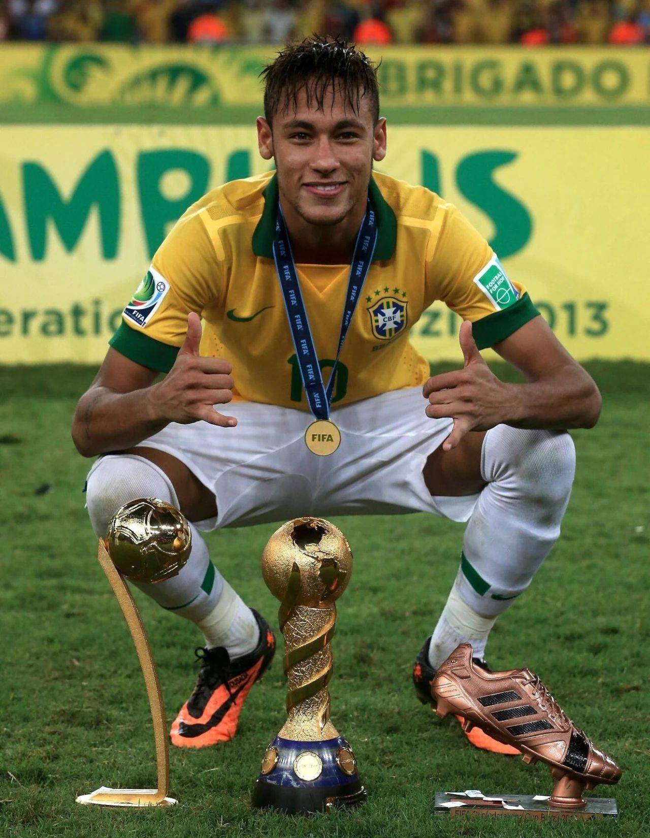 巴西前锋获得成功转投国外足球联赛机会