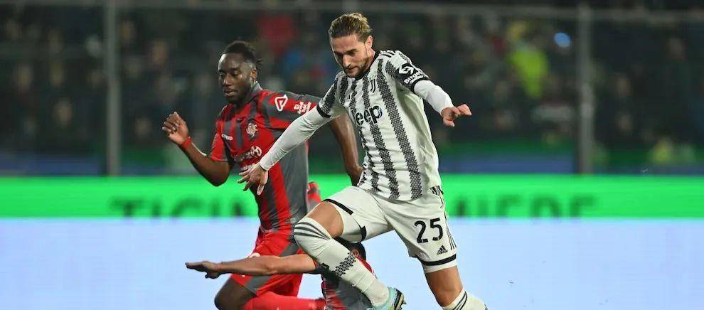 球队新赛季补强成功，球迷期待更上一层楼的简单介绍