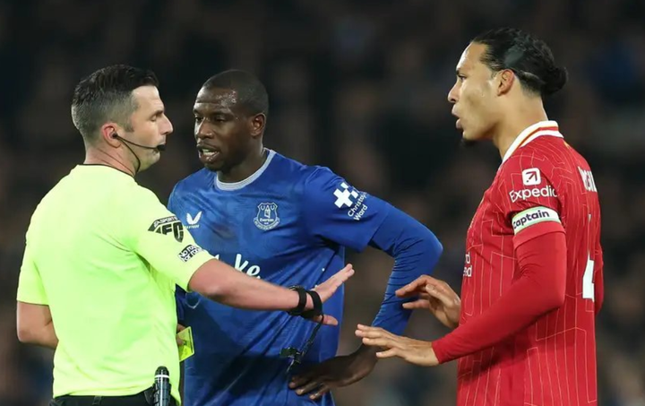 开云体育登录-包含利物浦惨败埃弗顿，脆弱防线成球队致命伤的词条