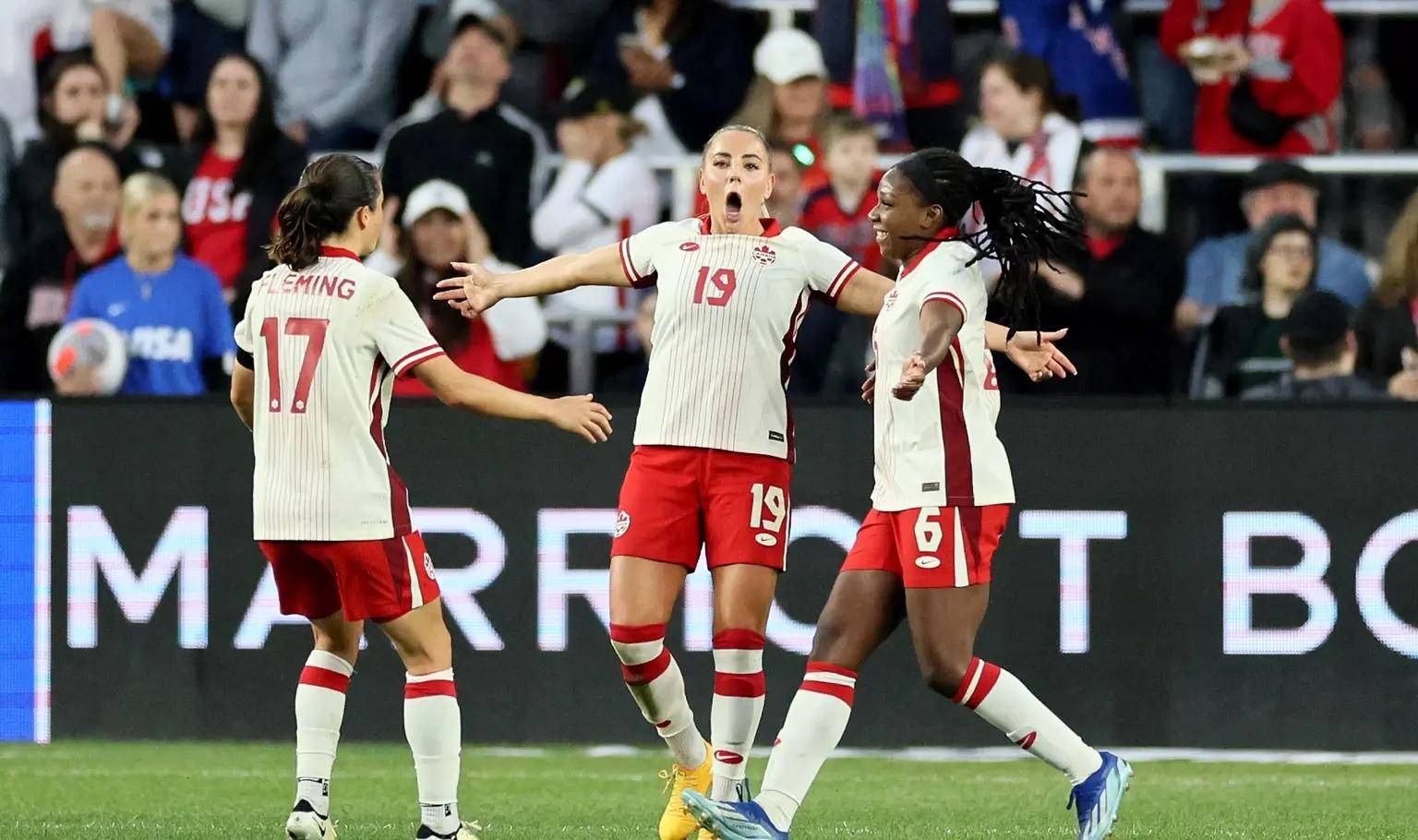 加拿大女足成功晋级，将争夺女足世界杯亚军的简单介绍