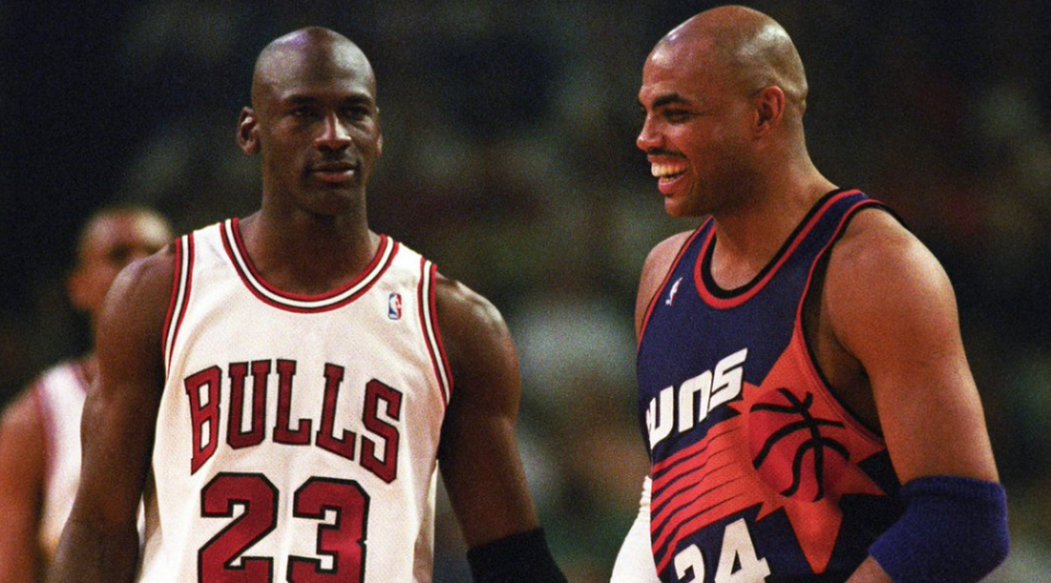 开云体育app下载-包含公牛后卫连续发挥出色，球队稳固排名的词条