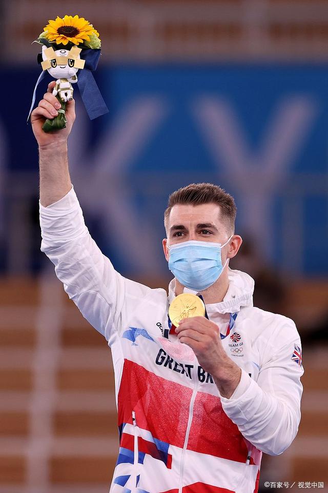 篮球冠军摘得金牌，实力超群