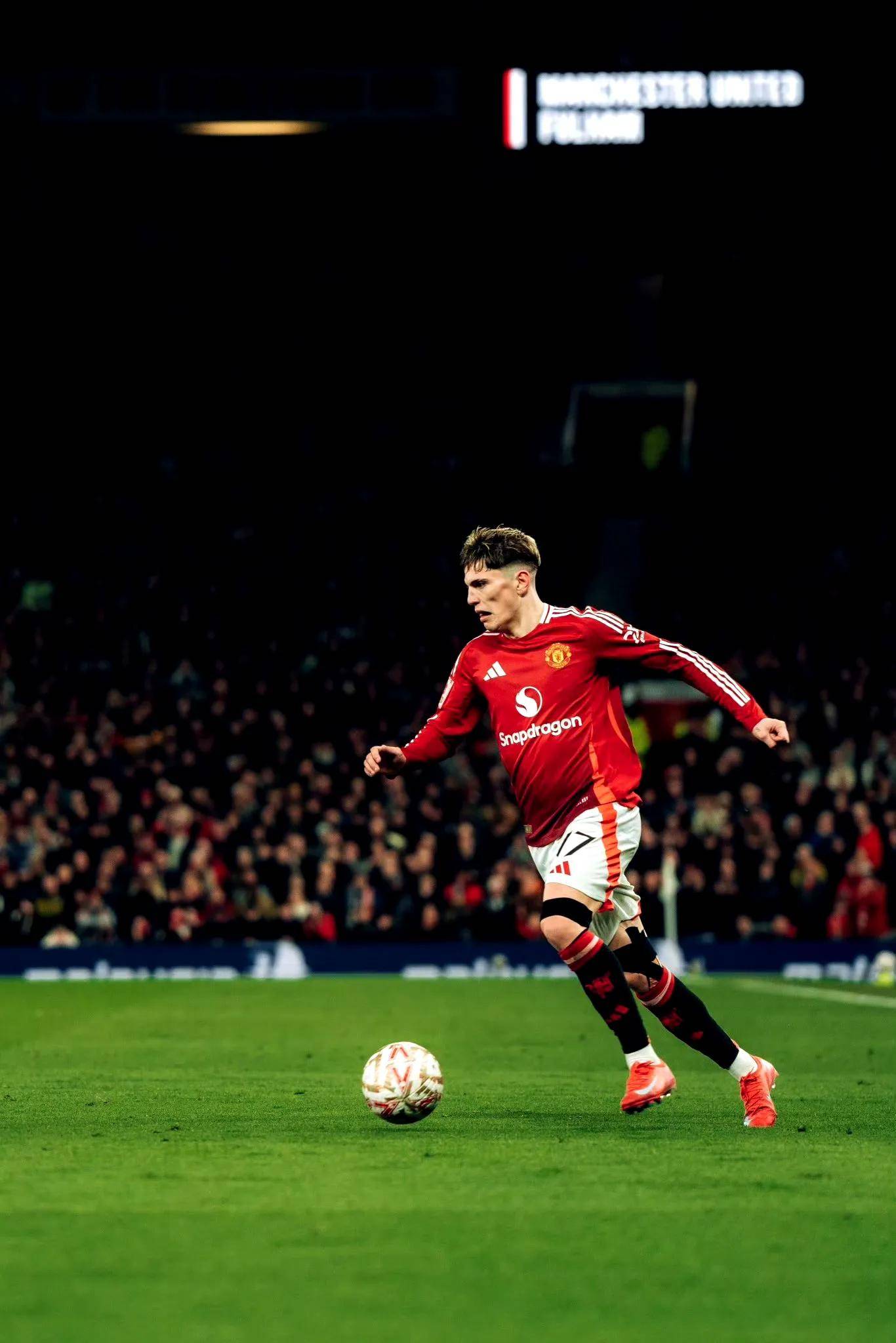 足球巨星再度爆发，狂轰五球！