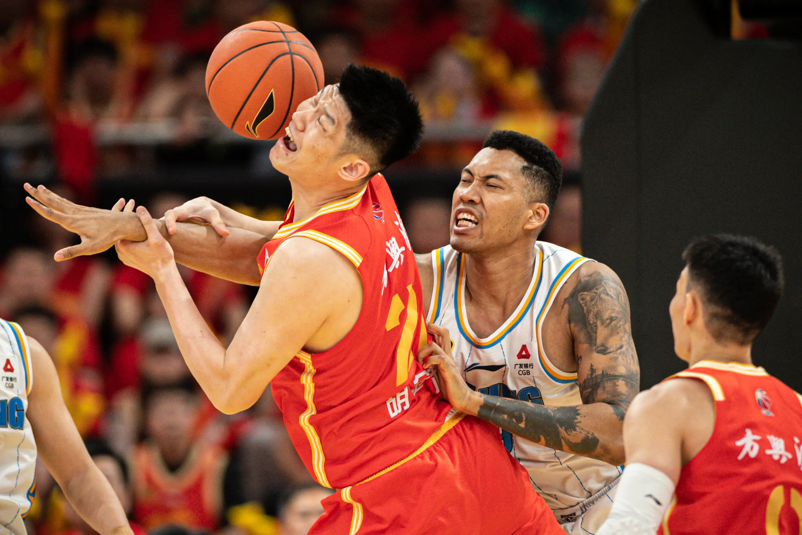 开云体育官方入口-包含大场面表现出色，球队力克对手晋级的词条